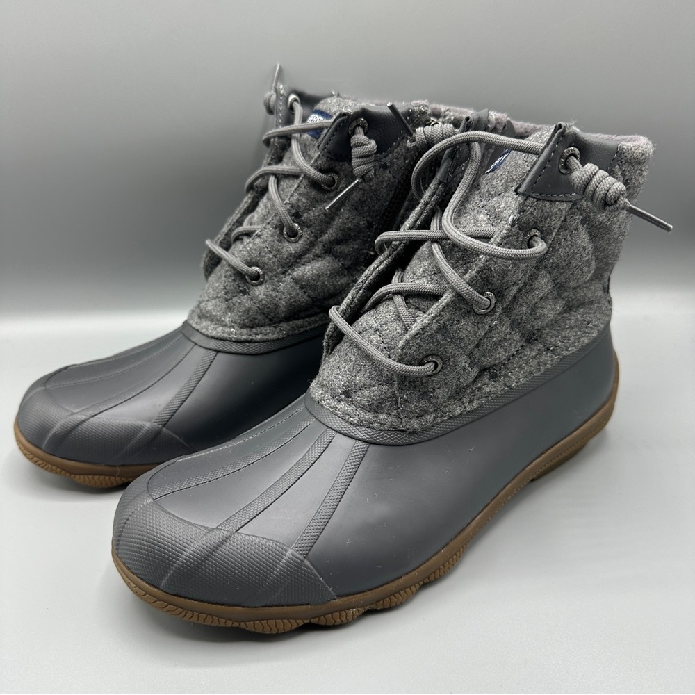 SPERRY Saltwater Rain Snow Boots Quilt Wool Blend Upper Size 8.5 Gray